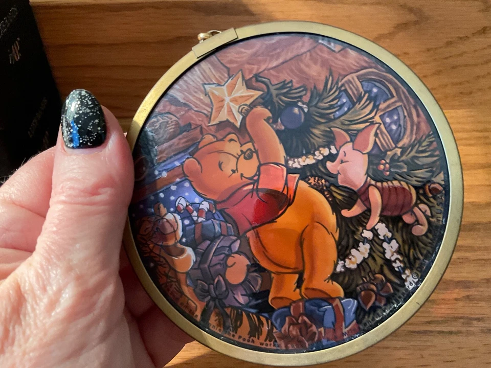 Winnie The Pooh & EEYORE pequenos círculos de vidro apanhador de sol ou enfeites Disney - Imagem 3 de 4