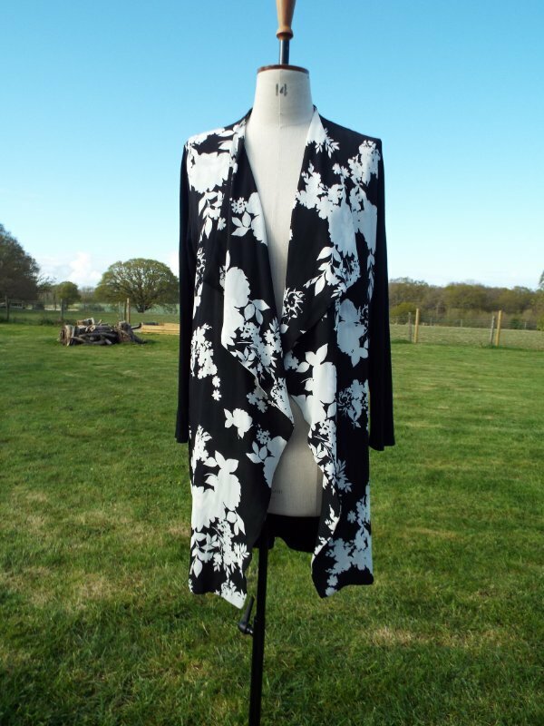 Black White Print Hang Loose Waterfall Jacket OASIS Medium BNWT RRP