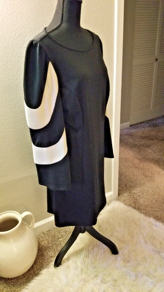 Vestido firma sangría, blanco y negro. Manga larga. Talla 10. Foto 2 de 4