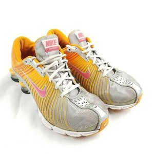 nike zoom shox