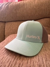 Hurley Corp Staple Trucker Snapback Hat- Blue and White Brand New