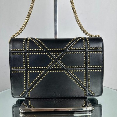 Christian Dior DIORAMA ディオラマ チェーンシバッグ CHRISTIAN DIOR Crackled Diorama Medium Flap Bag - Grey– Wag N Purr