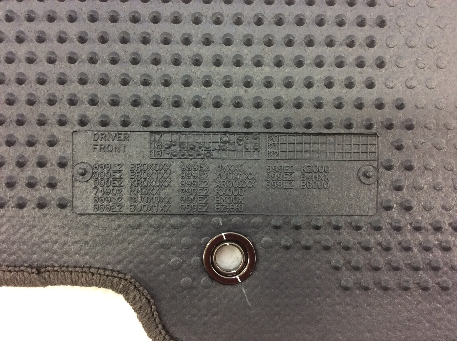 999E2B4H02 Nissan Frontier "Desert Runner" Floor Mats NEW OEM