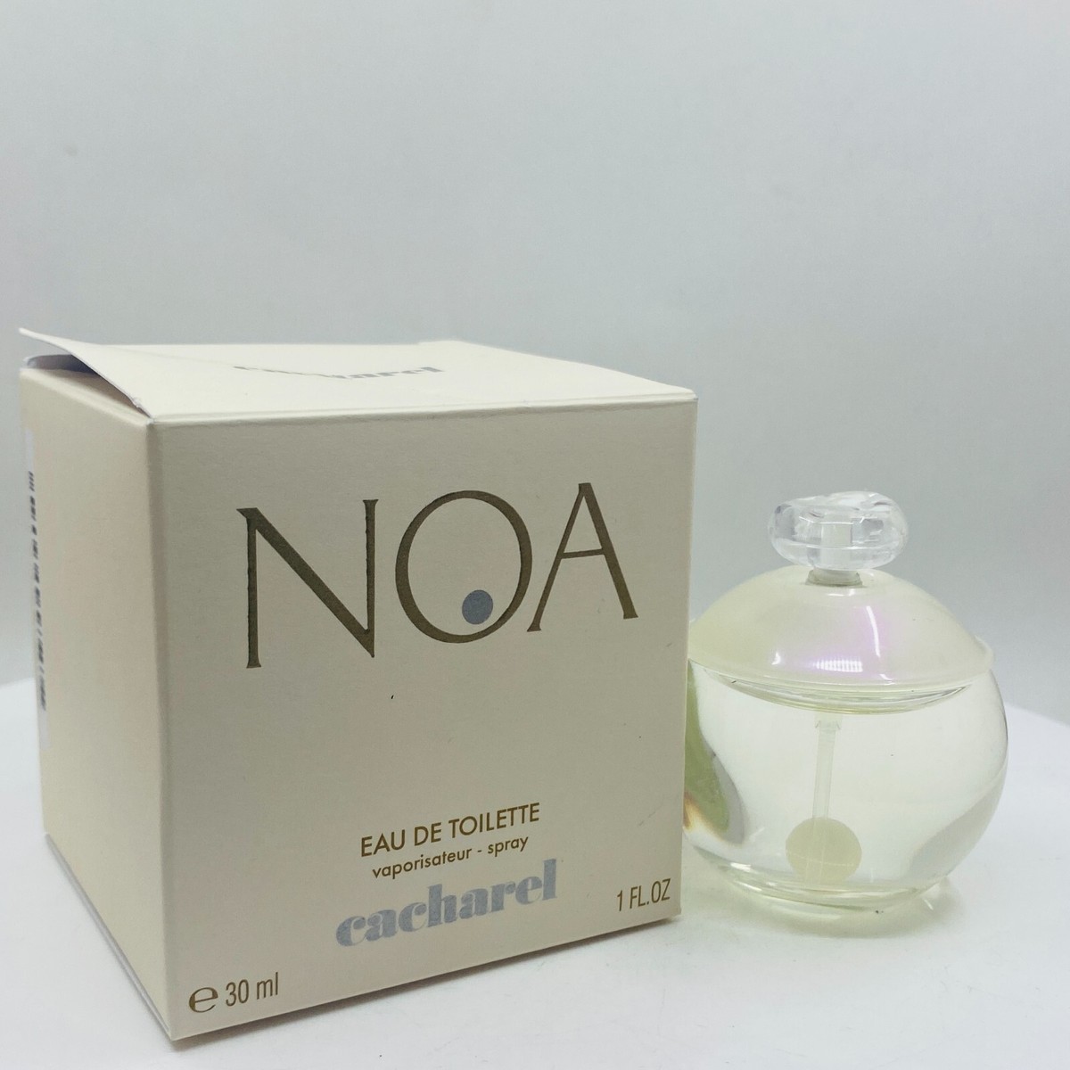Noa Eau De Toilette Spray By Cacharel - 1 oz Noa Eau De Toilette Spray By Cacharel - 1 oz