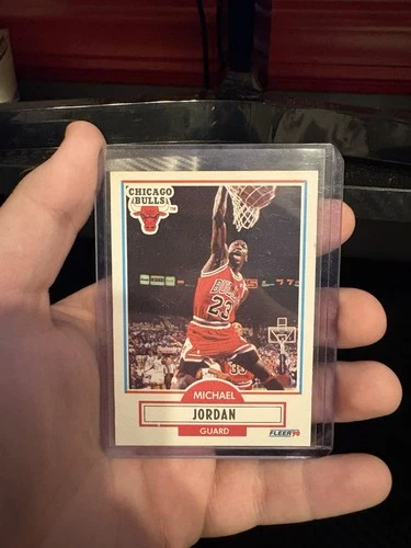 1990-91 Fleer - Michael Jordan #26 No Black Line Above Biographical Information