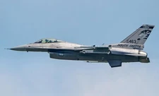 Lockheed Martin F-16 Fighting Falcon 175th Fighter Squadron WoodModel Large 1/32