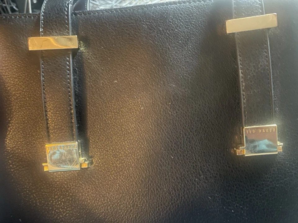 Ted Baker London Black Leather Tote Bag  Gold Hardware –Elegant & Timeless - Image 4 of 4
