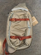 Patagonia Atom Sling Bag 8L Slingpack Daypack Crossbody Seabird Gray NWT