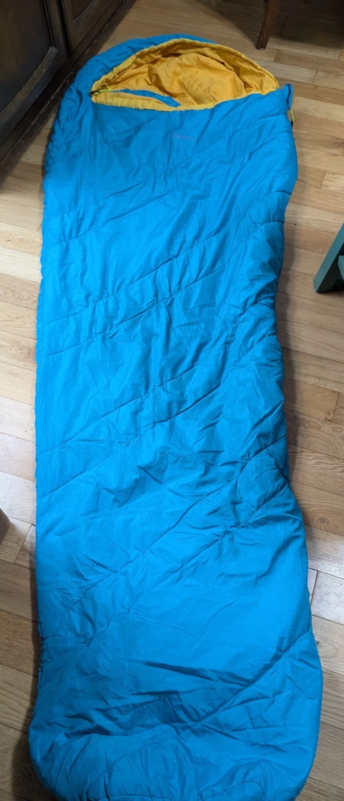 Outwell Mummy Sleeping Bag Large Camping Caravan Outdoor Blue Yellow All Season