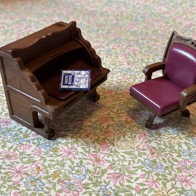 Sylvanian Families 1991 Vintage Rolltop Schreibtisch, Stuhl und Zubehör