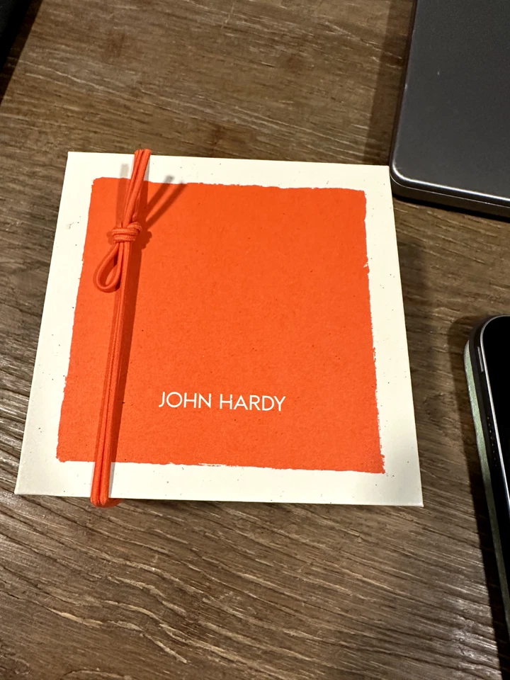 John Hardy: envoltura Naga, cuero, plata de ley, zafiro azul, 5 mm Foto 2 de 2