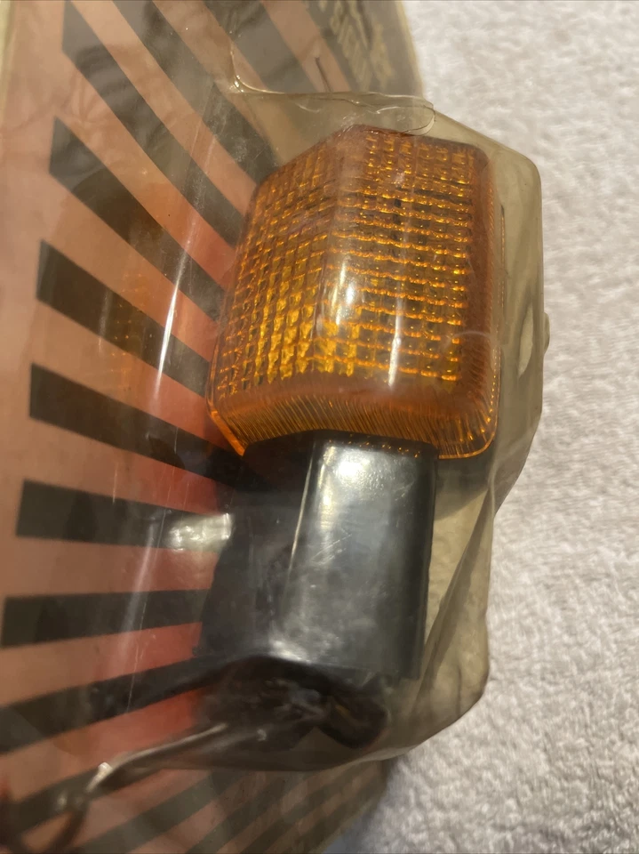 Señal de giro trasero izquierdo para Honda CBR600F2, CBR1000F modelos 87-96 25-1084 Foto 2 de 4