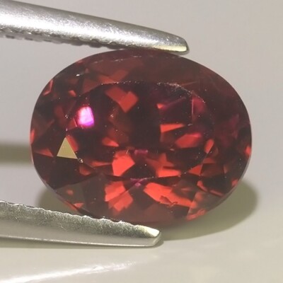 100% NATURAL3.54Cts BEAUTIFUL SUPERB RHODOLITE GARNET -REF VIDEO