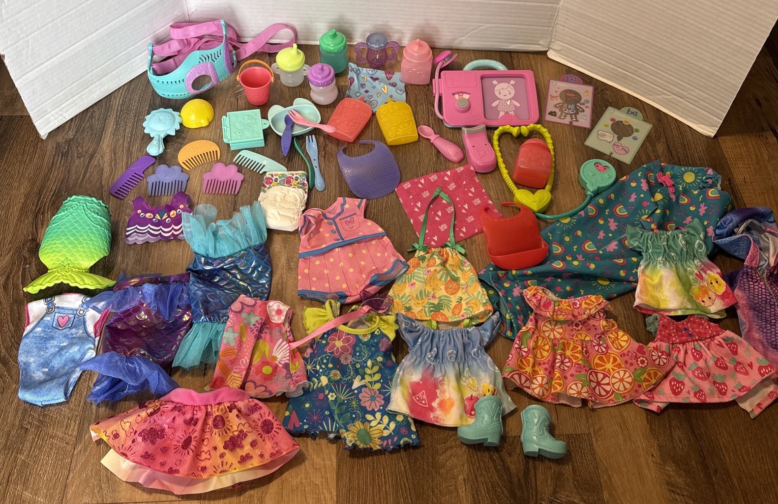 LOTE de Ropa para Muñecas Baby Alive Accesorios Portabiberones Cuenco Cucharas Envoltura