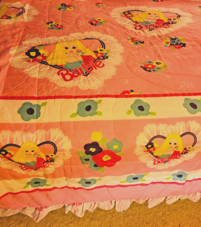 Barbie twin size 62x86 ruffle edges reversible pink to white vtg 1999 Comforter - Image 4 of 4