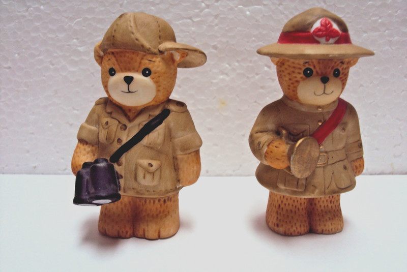 1997 Enesco 'LOT' LUCY RIGG Bear BIRD WATCHER & Mountee