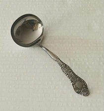 International Silver Stainless INS154 Gravy Ladle Glossy Floral Roses Scrolls