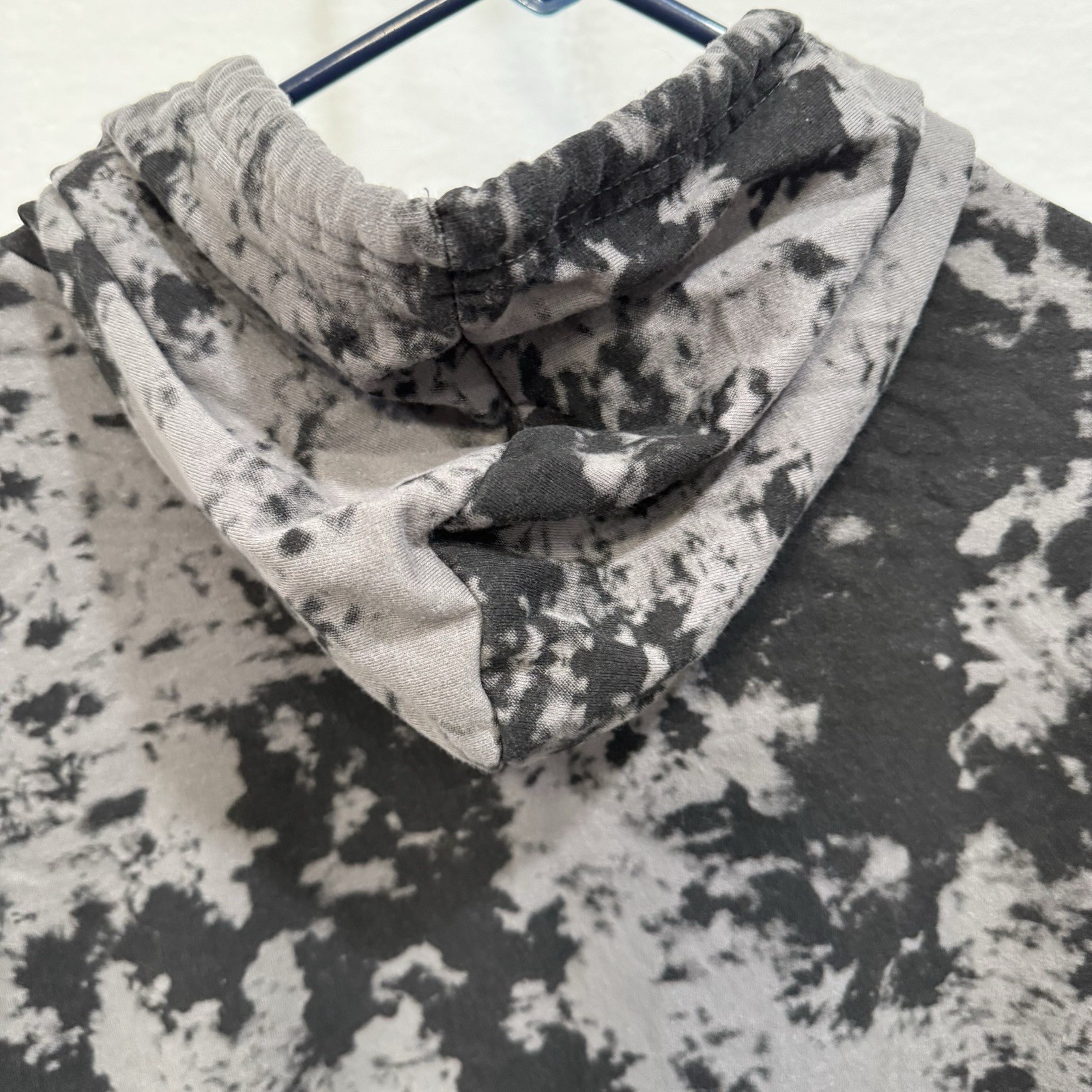 Marvel Black Panther Hoodie Mens L Gray Wakanda Forever Pullover Sweatshirt NWT thumbnail 10