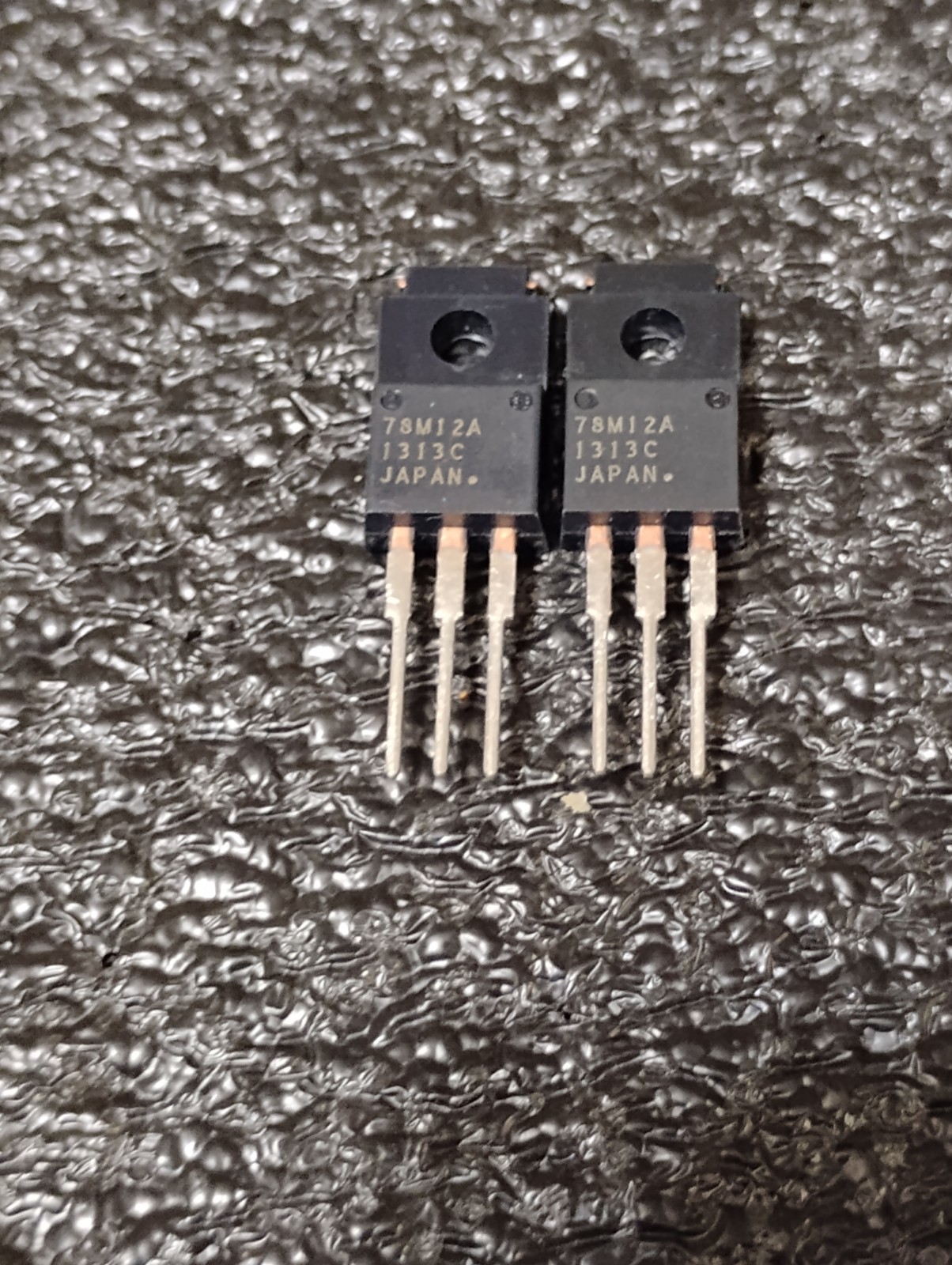 UPC78M12AHF NEC 12 Volt Voltage Regulator NEC one of the Best))) Qty-2