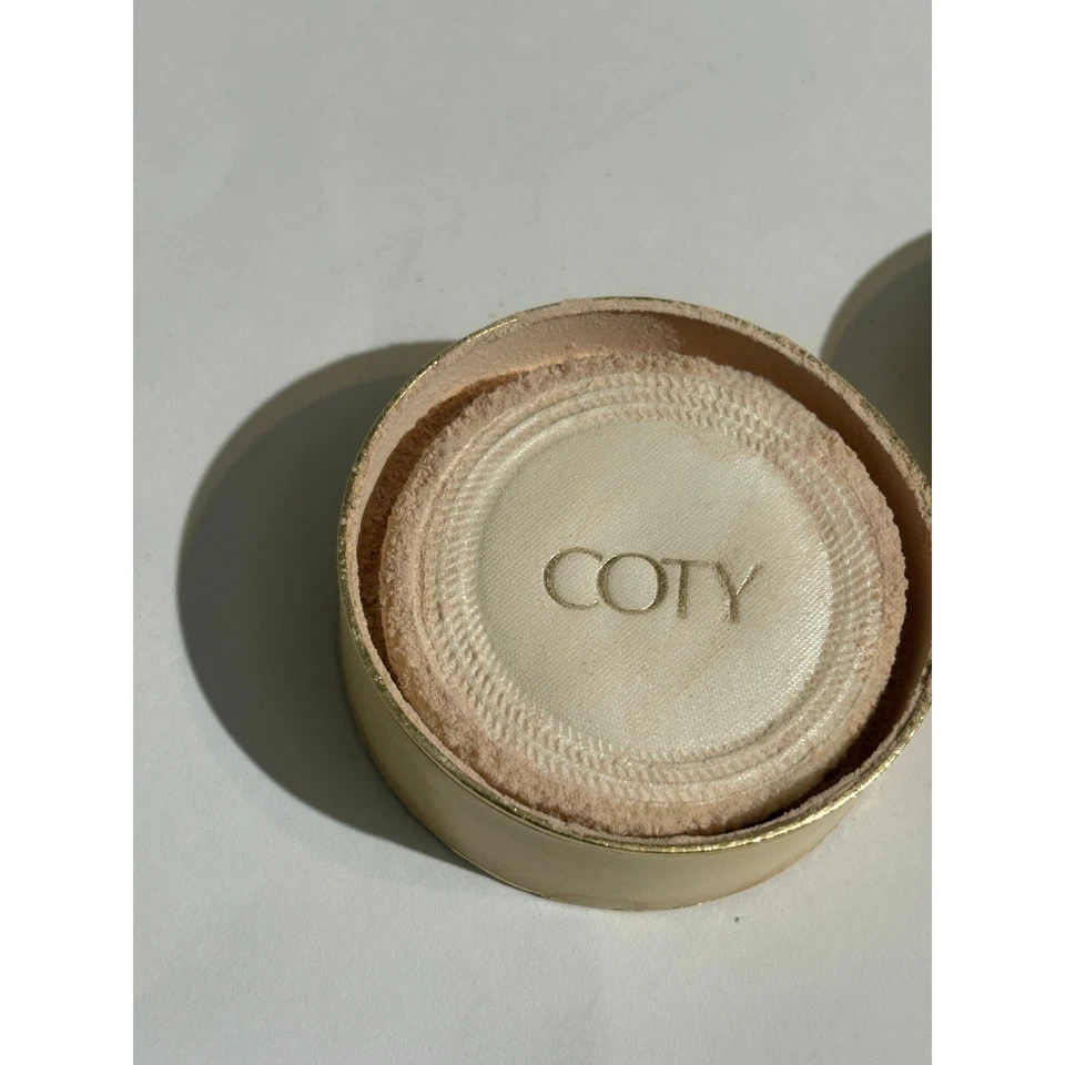 Coty vintage Dark Loose Moisture Powder Vintage Beauty Cosmetic Makeup - Image 4 of 4