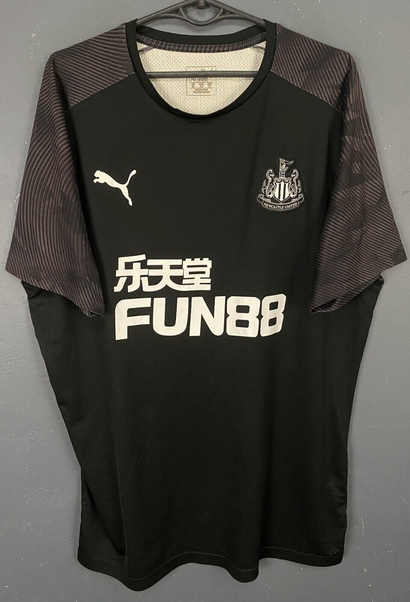 Newcastle United シャツ　M MENS FC NEWCASTLE UNITED 2019/2020 TRAINING FOOTBALL SOCCER SHIRT
