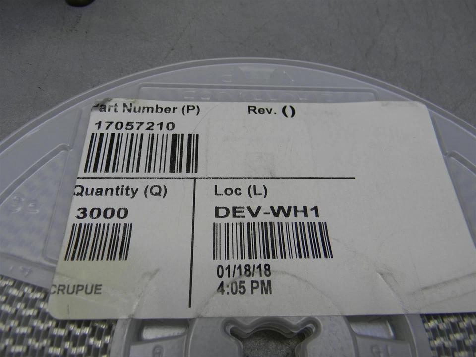 Carrete de condensadores cerámicos multicapa Murata Electronics GRM21BZ71E106KE15L de 3000 Foto 3 de 4