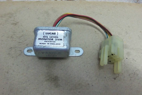 NOS GENUINE LUCAS OIL LEVEL MONITOR 3VM RELAY