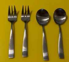 4 Pc Yamazaki Bolo Satin Stainless Steel Serving Set Fork & Spoon