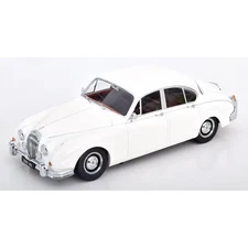 KK scale KKDC181034 1/18 White Die-cast – Daimler 250 V8 1962 Right-Hand Drive