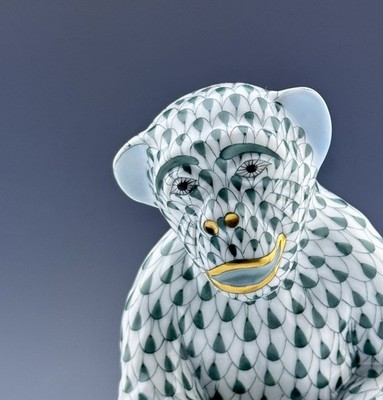   MINT HEREND Large Chimpanzee  Forest  Green Fishnet Monkey Figurine