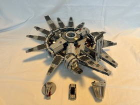 LEGO Star Wars: Millennium Falcon (7965) 100% Complete with Instructions No Box