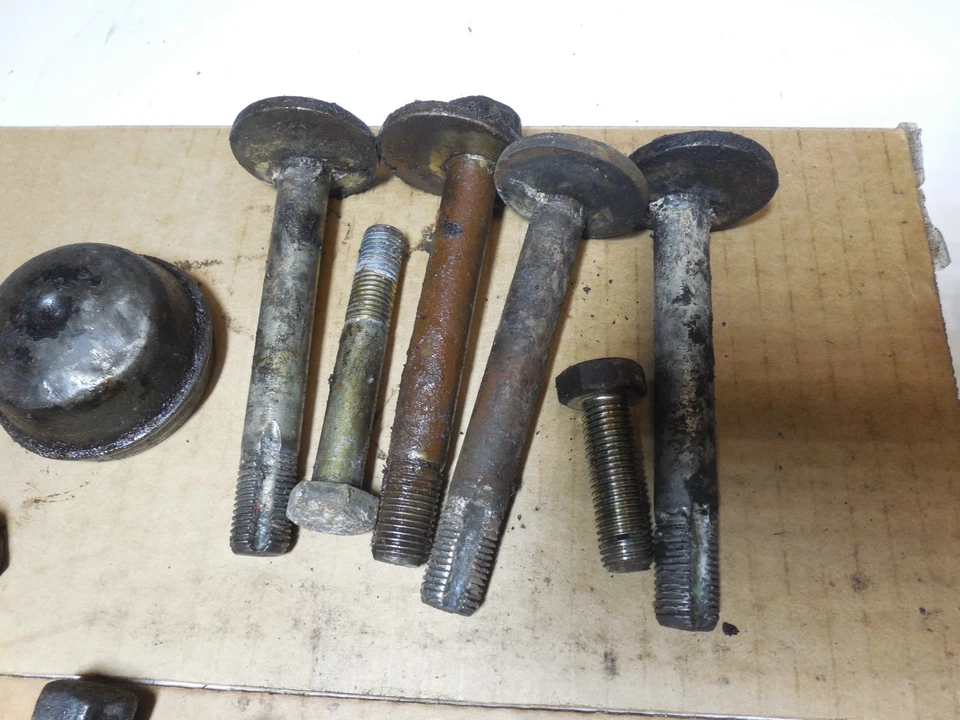 Tuercas de suspensión delantera pernos herrajes 72-89 Mercedes Benz R107 450SL 380SL 560SL Foto 4 de 4