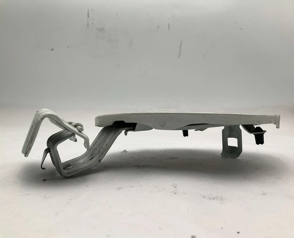 2015-2024 Nissan Murano Porta Tanque de Combustível Branca Ext Original Nissan Peça OEM - Imagem 2 de 4