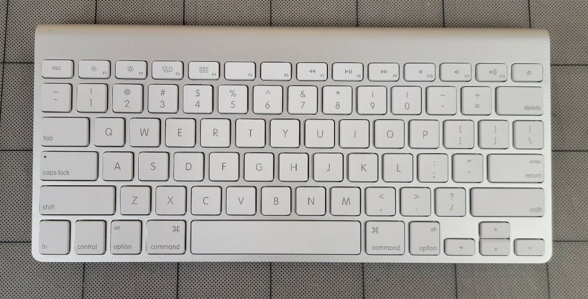 Genuine Original Apple Magic Wireless Keyboard A1314 Bluetooth | eBay