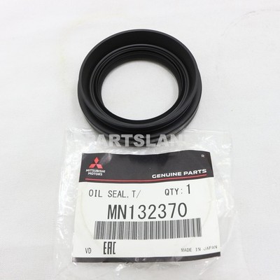 Mitsubishi Lancer Endeavor Eclipse OEM Transfer Case Output Shaft