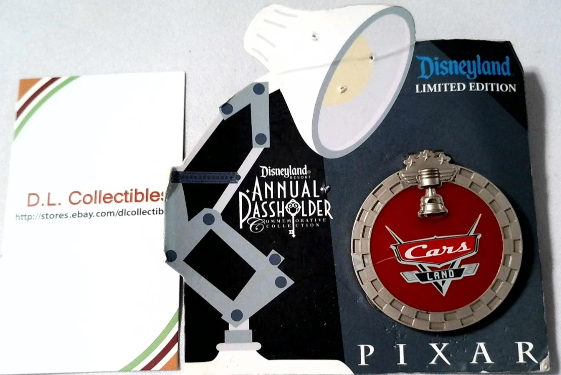 Disney Cars Annual Passholder Pixar Cars Land LE 3000 Lightning McQueen PIN