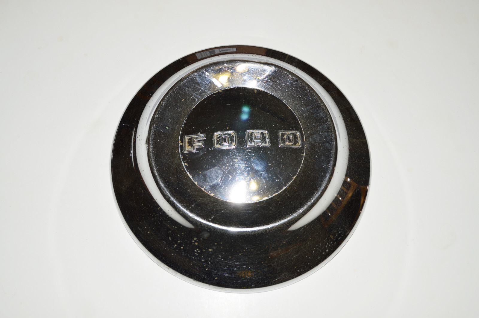 VINTAGE FORD HUBCAPS. CHROME. 4 PIECES. USA SELLER. VERY NICE ITEM. eBay