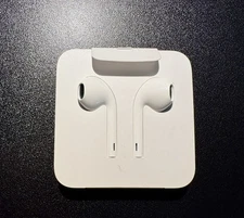 Apple EarPods with Lightning Connector In Ear Canal Headset. FREE SHIPPING!!!
