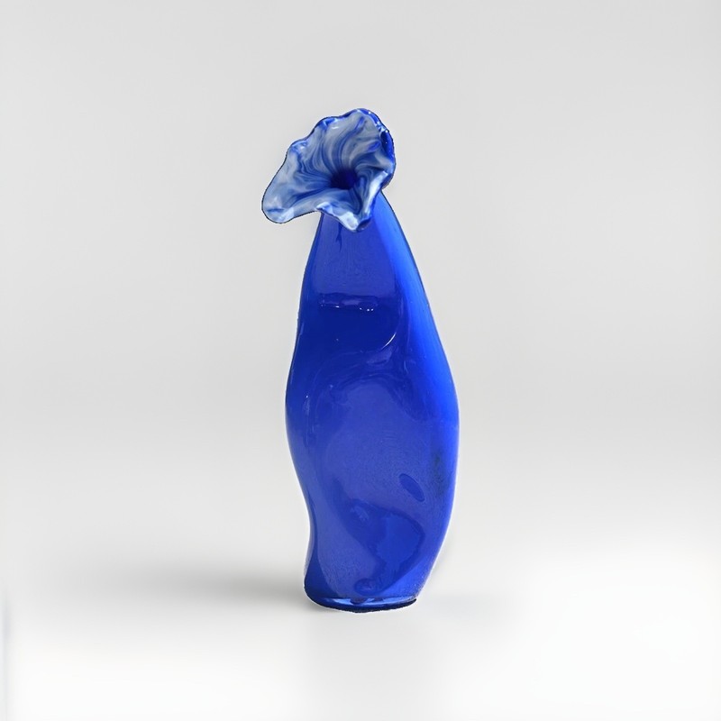 Vintage Cobalt Blue Hand Blown Art Glass Flower Pedal Vase (repaired)