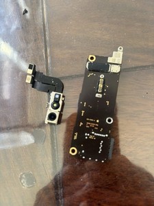 Original iPhone 15 Pro 128 GB Platine Motherboard Mit Face ID Module