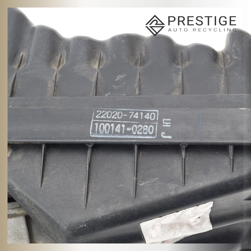 Caja de tubo limpiador de admisión de aire Toyota Celica 1986-1989 17700-74130 OEM Foto 4 de 4