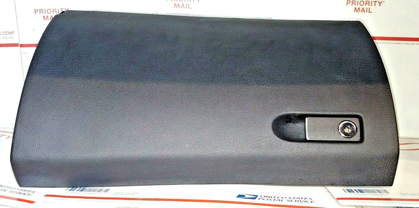 0814 W204 MERCEDES C63 C350 C250 SEDAN GLOVE BOX COMPARTMENT BLACK