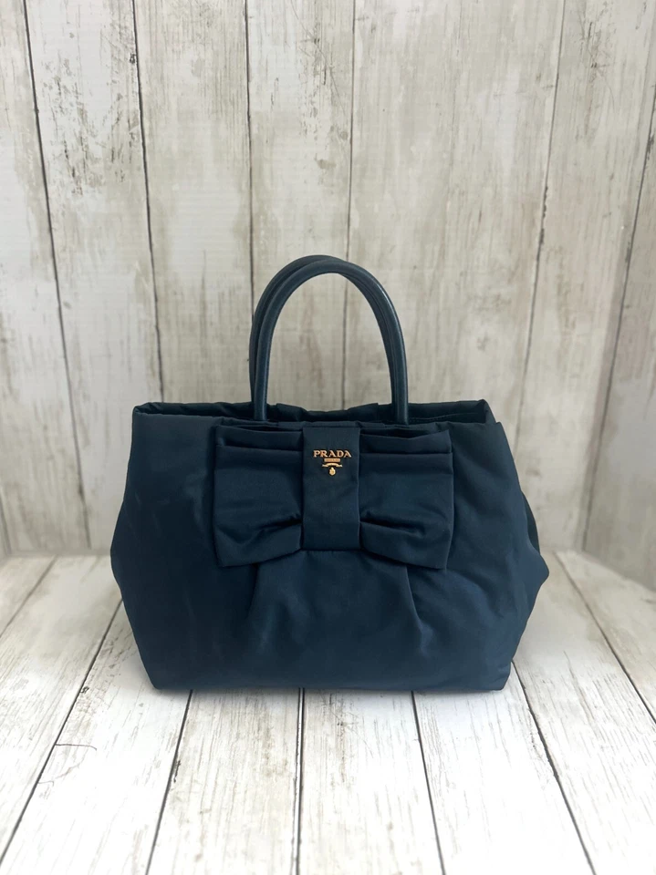 PRADA AZUL TESSUTO NAILON Cuero Borde Arco Expandible TOTE # 165 ¡Auténtico Usado en Excelente Condición! Foto 2 de 4