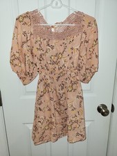 FOREVER 21 floral pink/peach mini Short Sleeve Dress Balloon Sleeve - Size Small