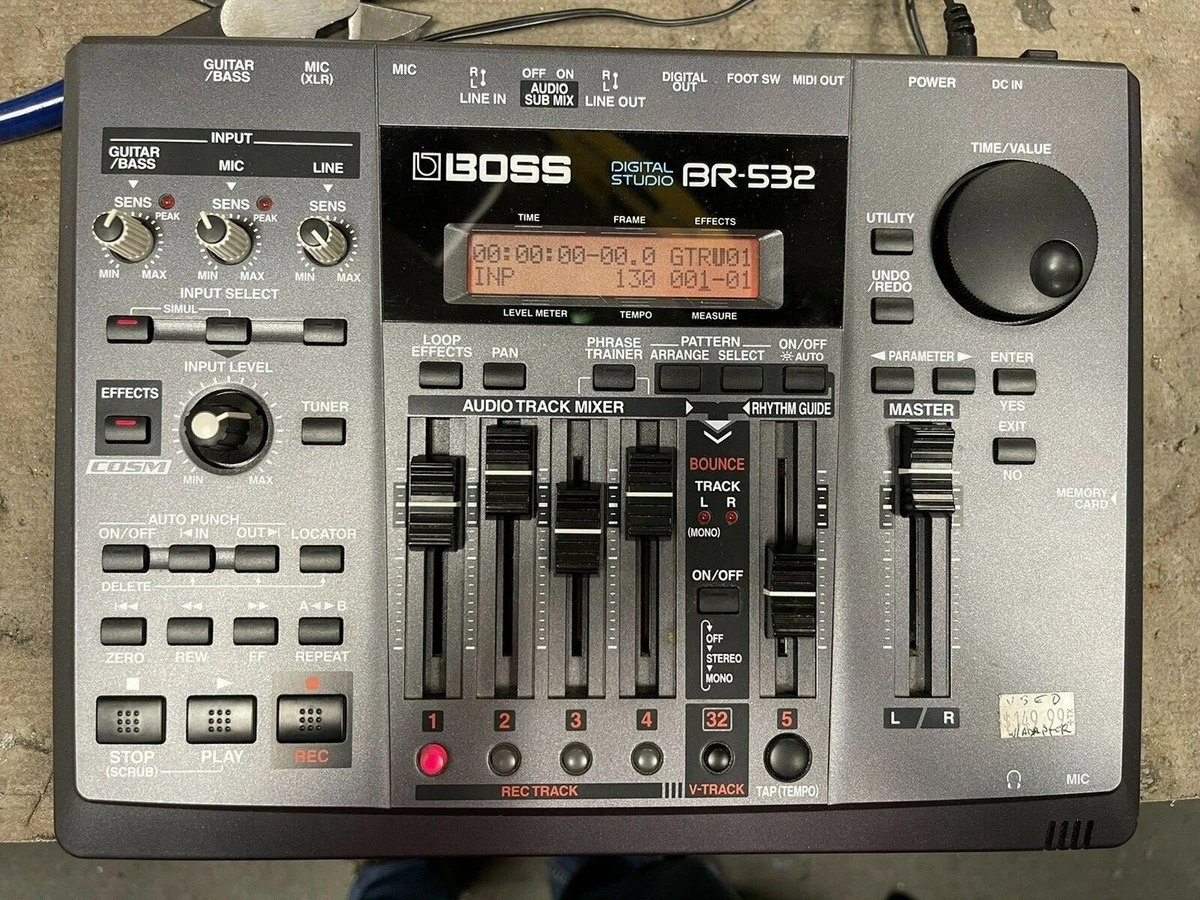 Boss BR-532 4-Track Digital Studio Recorder w/ Adaptor *No Smart Media Card