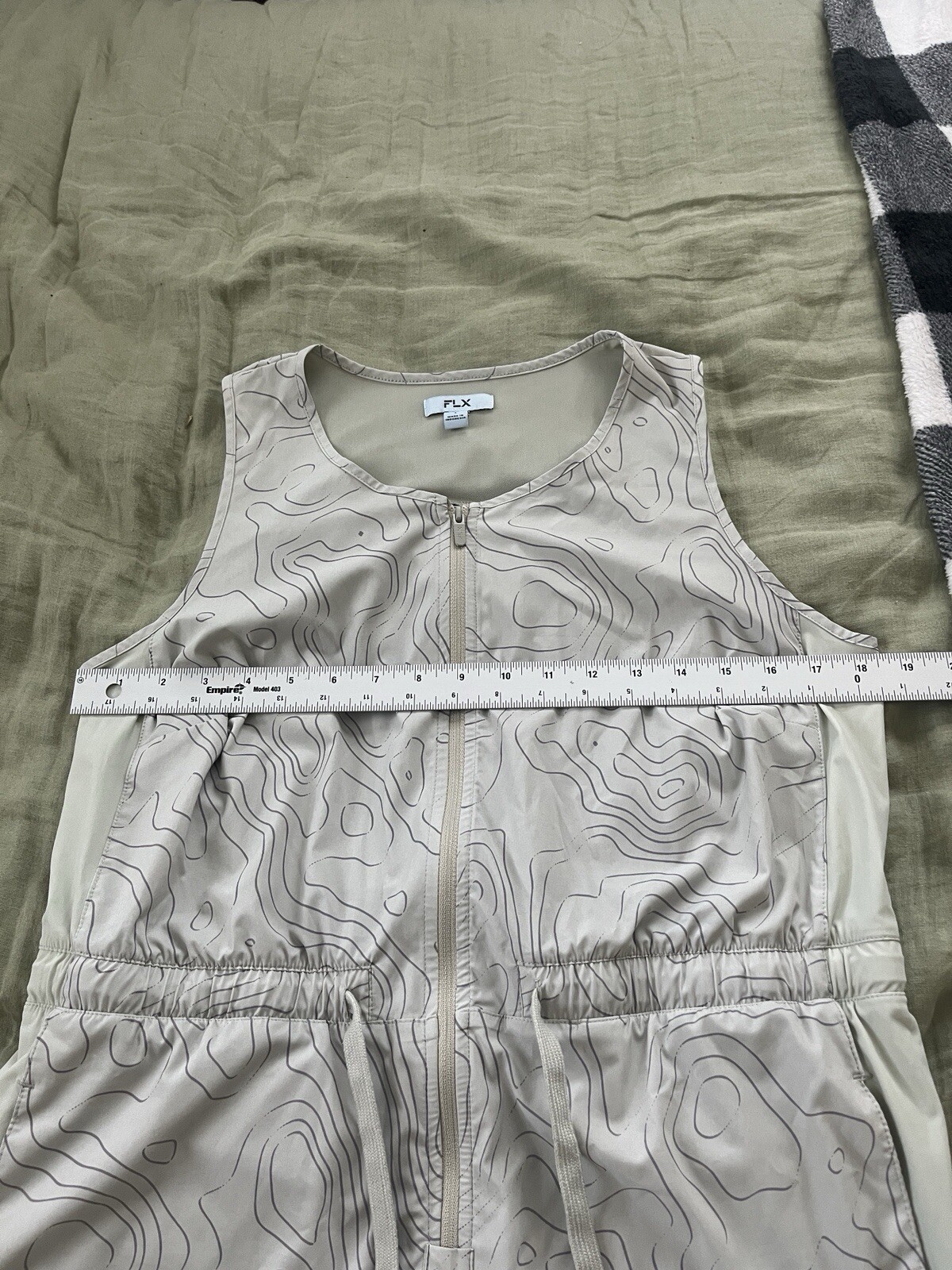 Picture 11 of 12