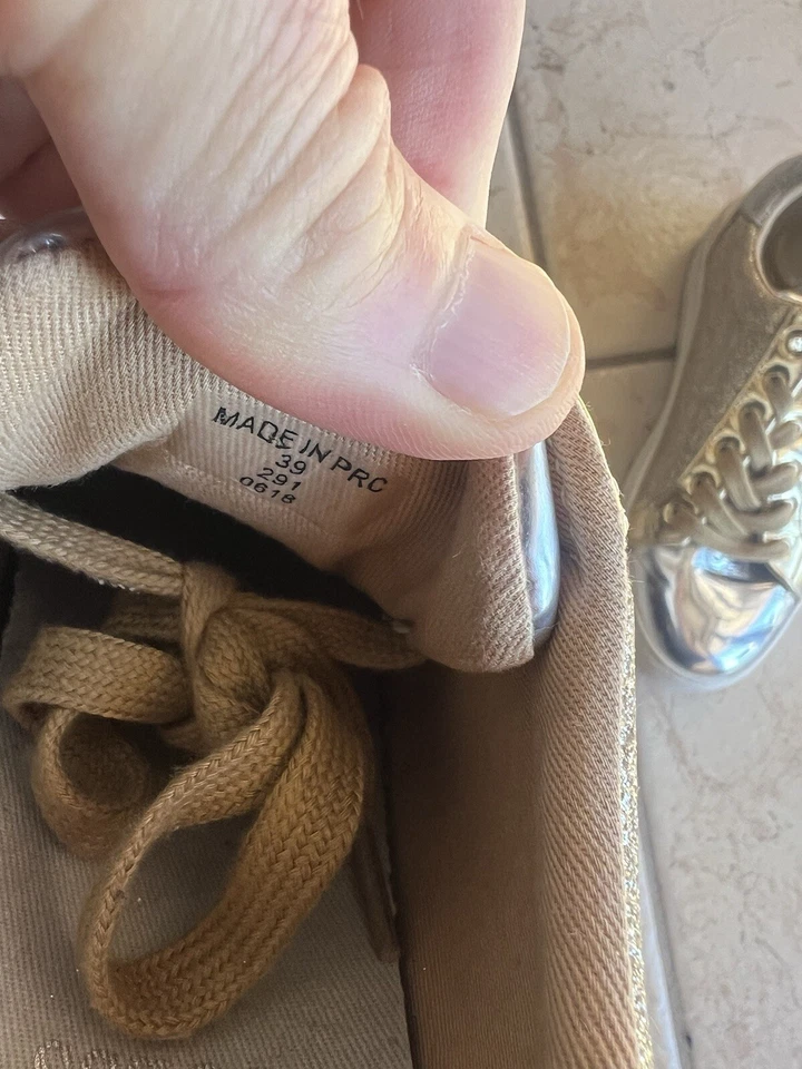 sneakers Guess dorate e argento/goldene und silberne Guess-Sneaker - Immagine 3 di 4