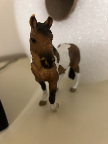 Bullyland Quarter Horse Hecho en Alemania Pintado a Mano - Imagen 3 de 6