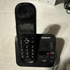 Panasonic - KX-TGL432B Phone System with Digital Answering System- Black