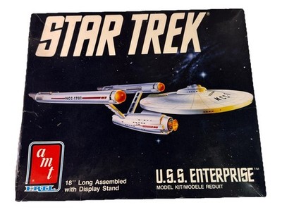 Vintage 1989 AMT / ERTL 18  Star Trek USS Enterprise Model Kit #6676